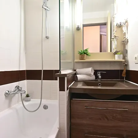 Apartament L'esquinade - P3 112 By Interhome