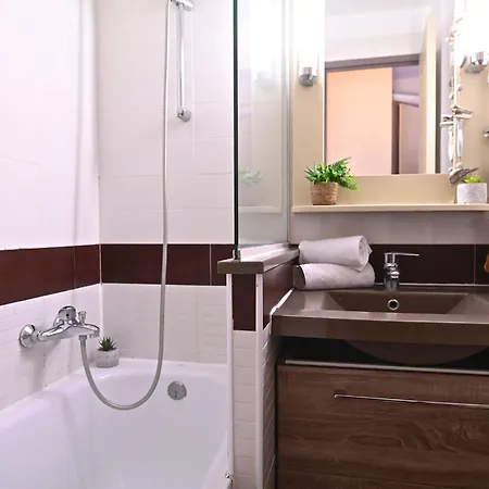 Apartament L'esquinade - P3 112 By Interhome Saint-Raphaël